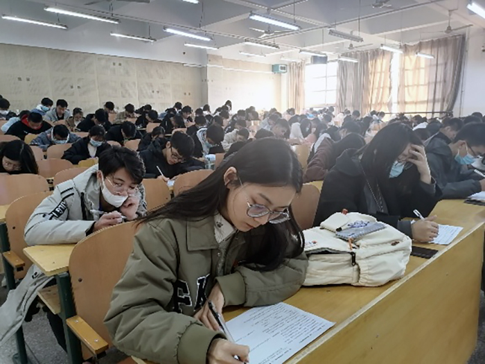 红杏视频
开展“青马工程”第二次理论学习暨2021级团干培训2.jpg