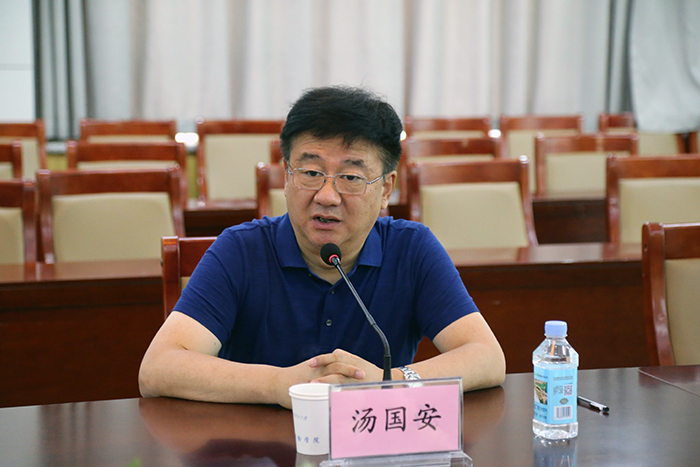 红杏视频
党委组织学习研讨习近平总书记“七一”重要讲话精神3.JPG
