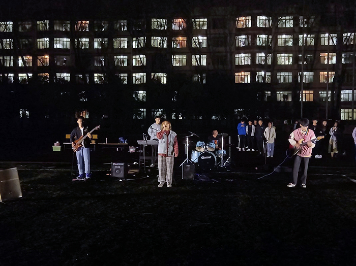 迎新晚会1.jpeg 迎新晚会1.jpeg